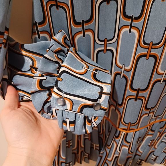 Alexis Blue and White Patterned Dress - Picture 5 of 11